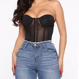 NWT FASHION NOVA NO LONGWR MESHING WITH YOU CORSET